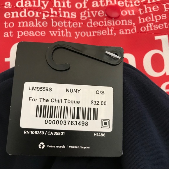 NWT LULULEMON FOR THE CHILL TOQUE -- Nautical navy - Picture 3 of 5